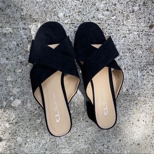 cl by laundry thick heels